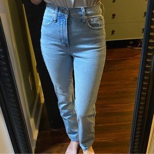 Madewell The Perfect Vintage Jean sz 25 light wash rigid look w/ some stretch